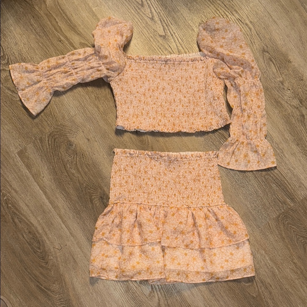 Storia set- Floral Smocked Crop Top and Skirt Set